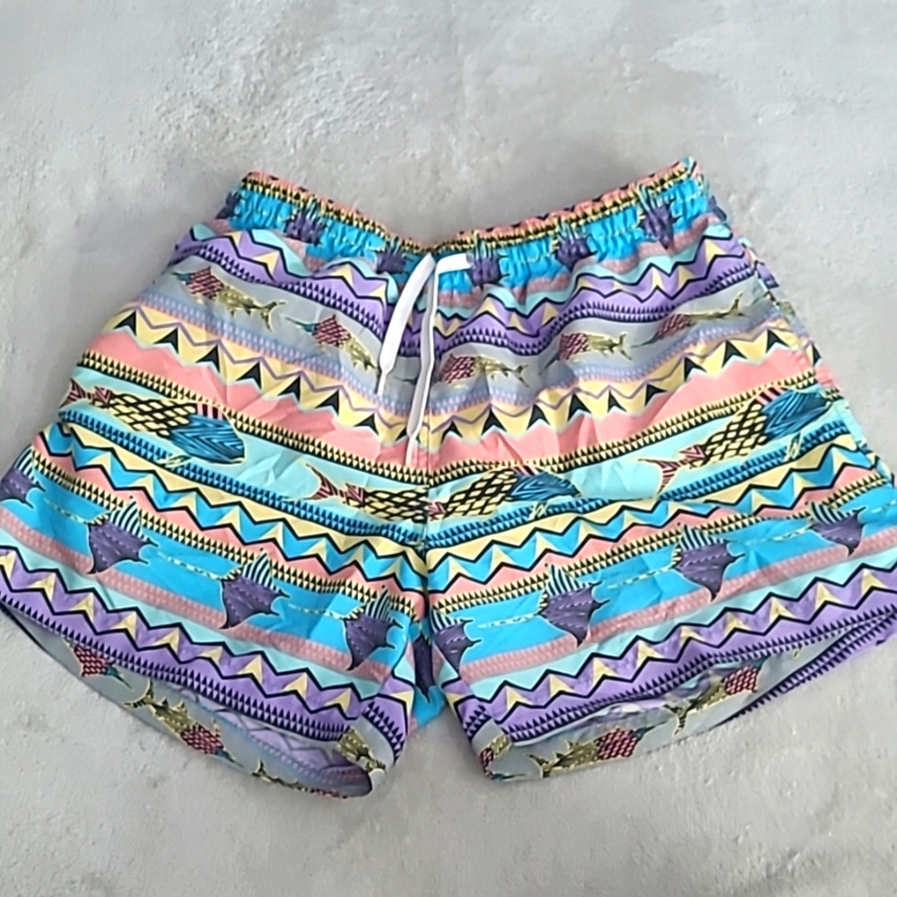 Chubbies Mens M Swim Trunks Aztec Shark Print USA Retro Festival Beach Shorts